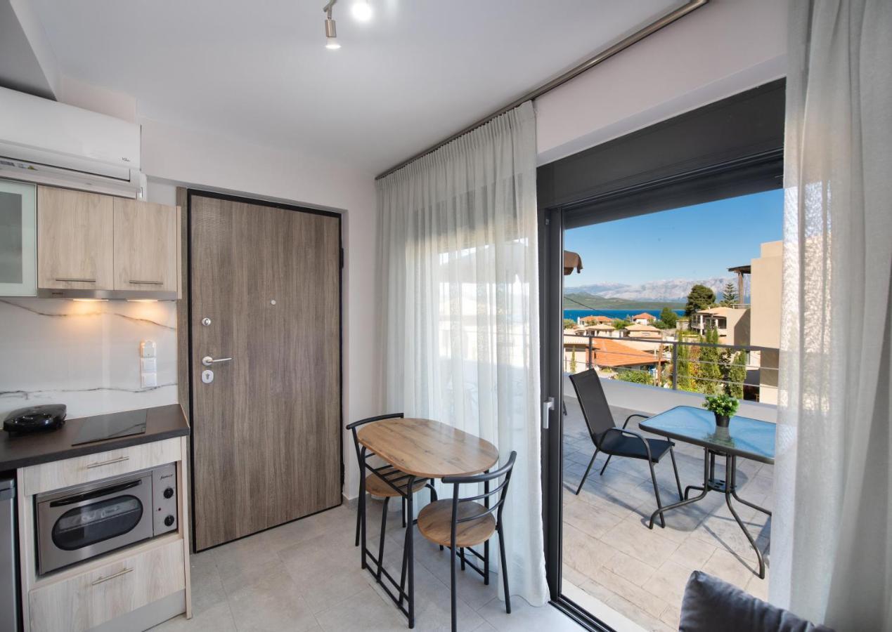Angelica'S And Irene'S Design Apartments Swimming Pool Νικιάνα Εξωτερικό φωτογραφία